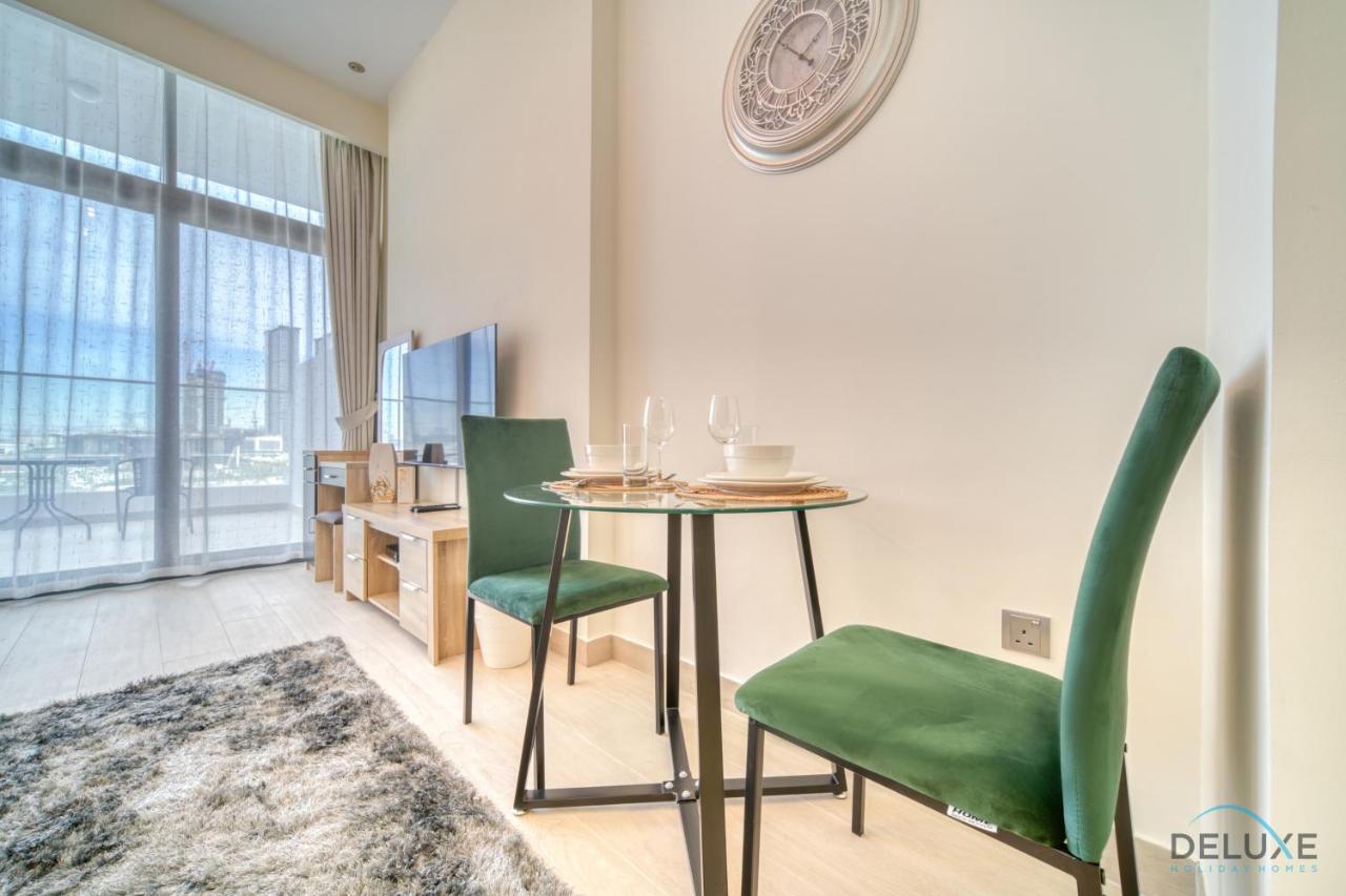 Apartment Pristine Studio At Azizi Riviera 7 Mbr By Deluxe Homes *