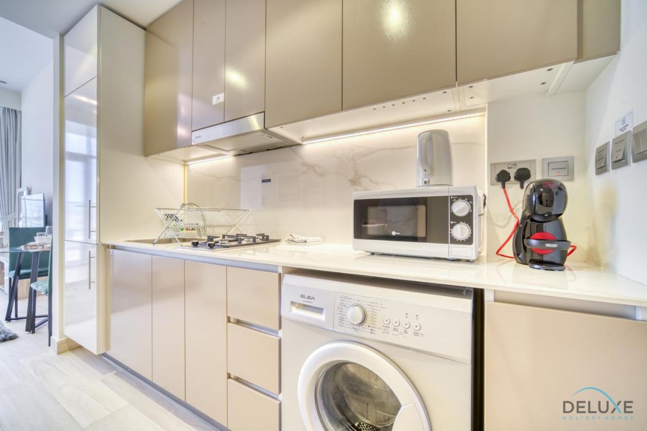 Apartment Pristine Studio At Azizi Riviera 7 Mbr By Deluxe Homes *